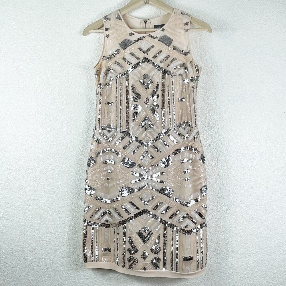 Vince Camuto Cream Silver Sequin Dress Chevron Sleeveless Lined Gatsby Size 2P